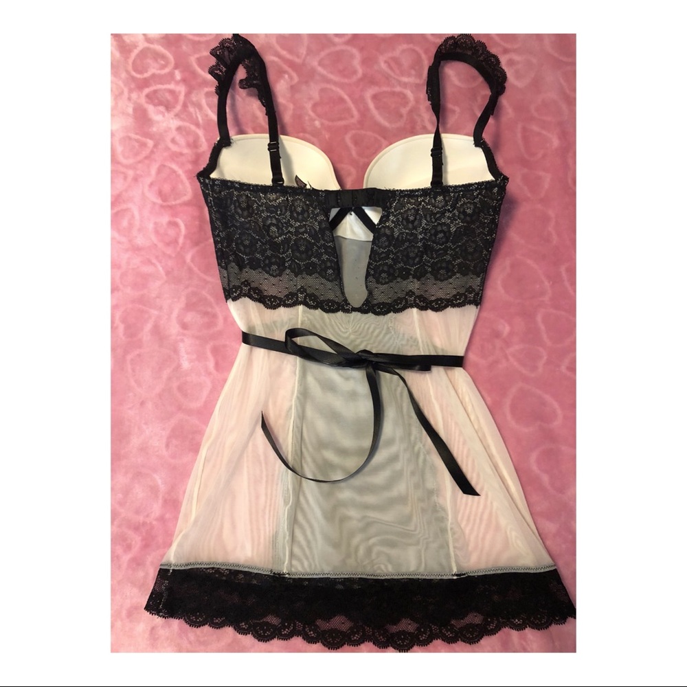 Victoria Secret Lingerie - Picture 2 of 6